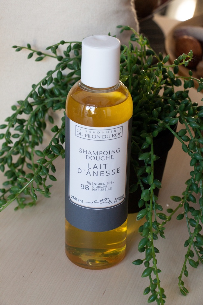 Shampoing-douche au Lait d&rsquo;ânesse Bio – La Savonnerie du Pilon du Roy